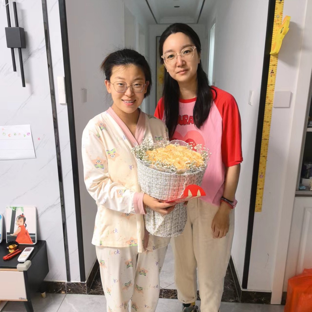 慰問生育職工，做好“娘家人”